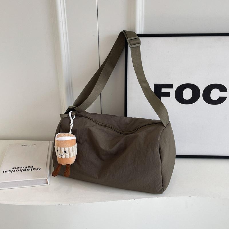 

Bag women s fashion new cotton-padded nylon bag simple large-capacity shoulder oblique span bag single package зелёный