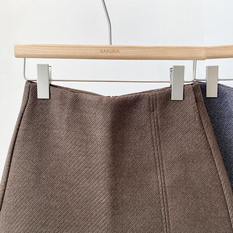 Women's Plus Size Grey Woolen A-Line Casual Skirt Pants - Korean Style High-Waisted Winter Shorts Skirt