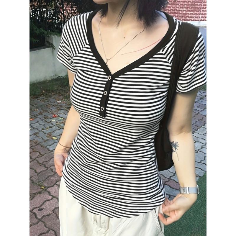 New Short Sleeved Stripes T-shirt Retro V-neck Slim Fit Casual Summer Blouse Fashion Elegany Simple Basic Tees Shirts Buttons Simple Clothing