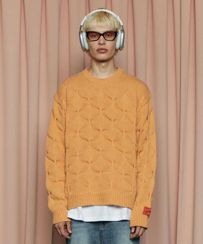 UNALLOYED Embossed Clover Knit / Salmon