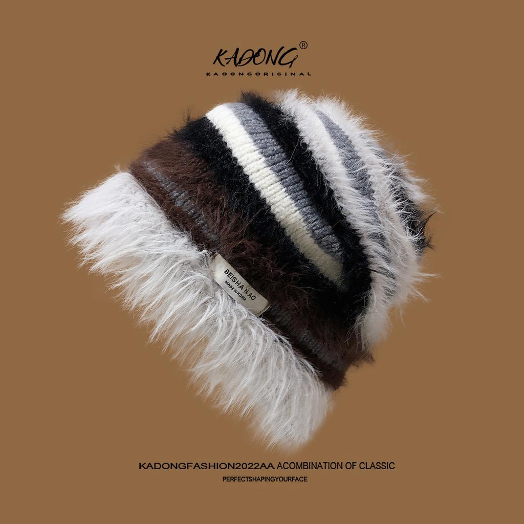 New Winter Dopamine Color Striped Wool Hat for Women Fashion Warm Face Showing Small Knitted Pile Hat