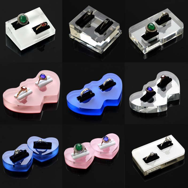 

Transparent Acrylic Couple s Ring Display Stand for Artistic Photos Single Frosted Ring Stand
