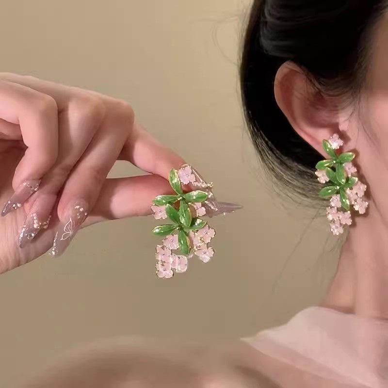 

2025 High-End Silver Flower Earrings - Spring & Summer Collection for Women