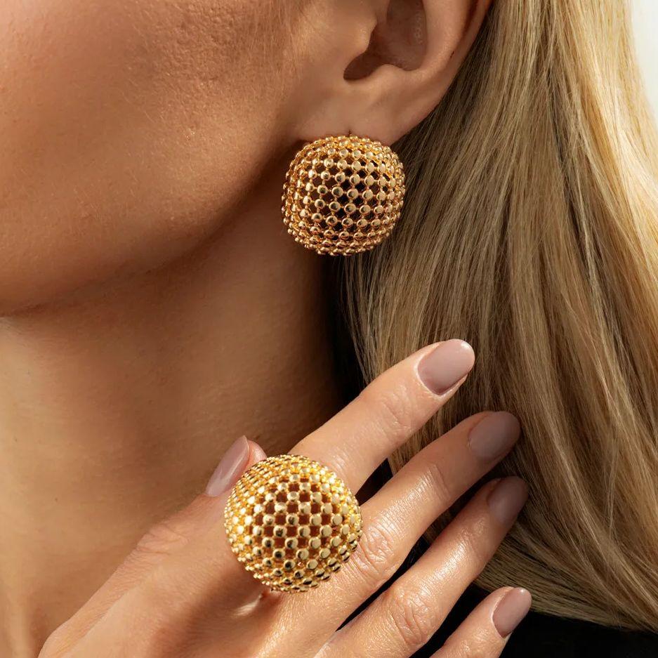 

Ingemark Unique Irregular Round Hollow Stud Earrings Rings Women Trendy Metal Geometric Piercing Earrings New Year Jewelry Set