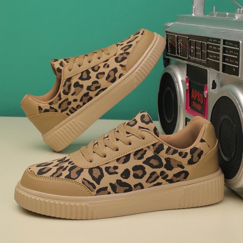 

2025 модные новые летние удобные низкие кеды мужские корейская версия тренд уличные повседневные женские туфли с принтом парусиновые туфли 44