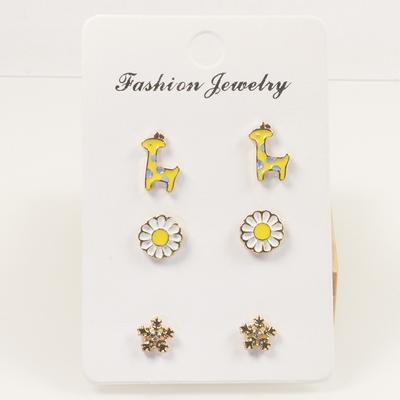Silver Needle Delicate Premium 3-piece Set Small Stud Earrings Giraffe Flower Snowflake Three Pairs of Stud Earrings