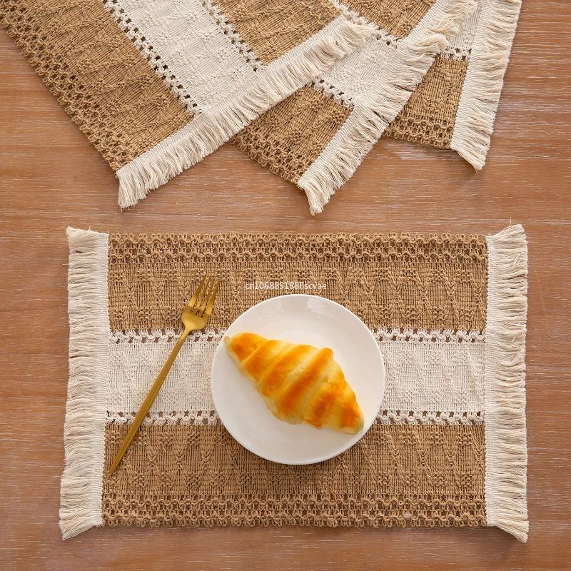1pcs Boho Placemats Set Natural Cotton Burlap Farmhouse Place Mats with Tassels for Home Dining Wedding Table Kitchen Decor