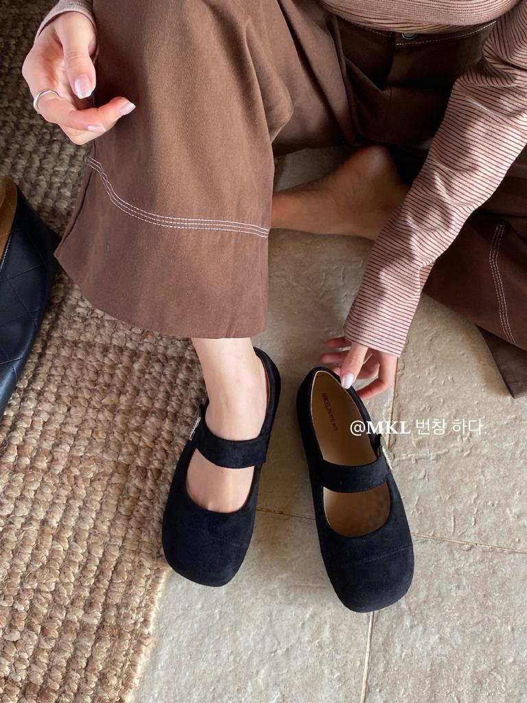 2025 autumn and winter new retro Mori round head Mary Jane shoes women's night breeze gentle shallow mouth single shoes ladyshoes