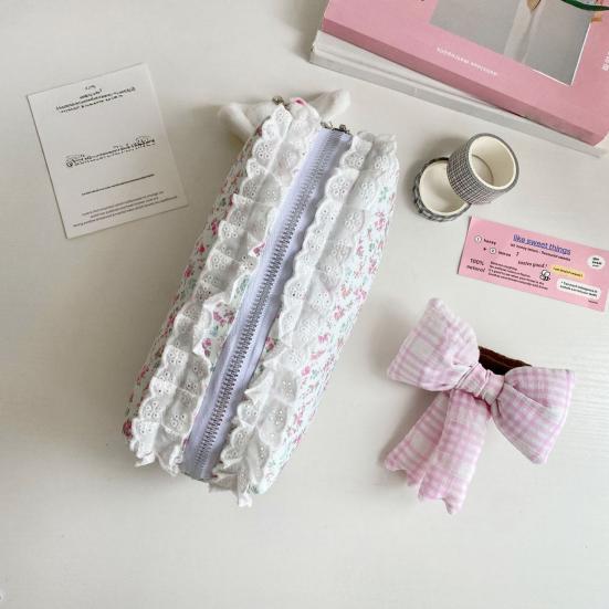 Girls Pencil Pouch Cute Floral Pencil Case Large Capacity Zipper Pen Bag Makeup Bag School Supplies for Students Girls Office Travel