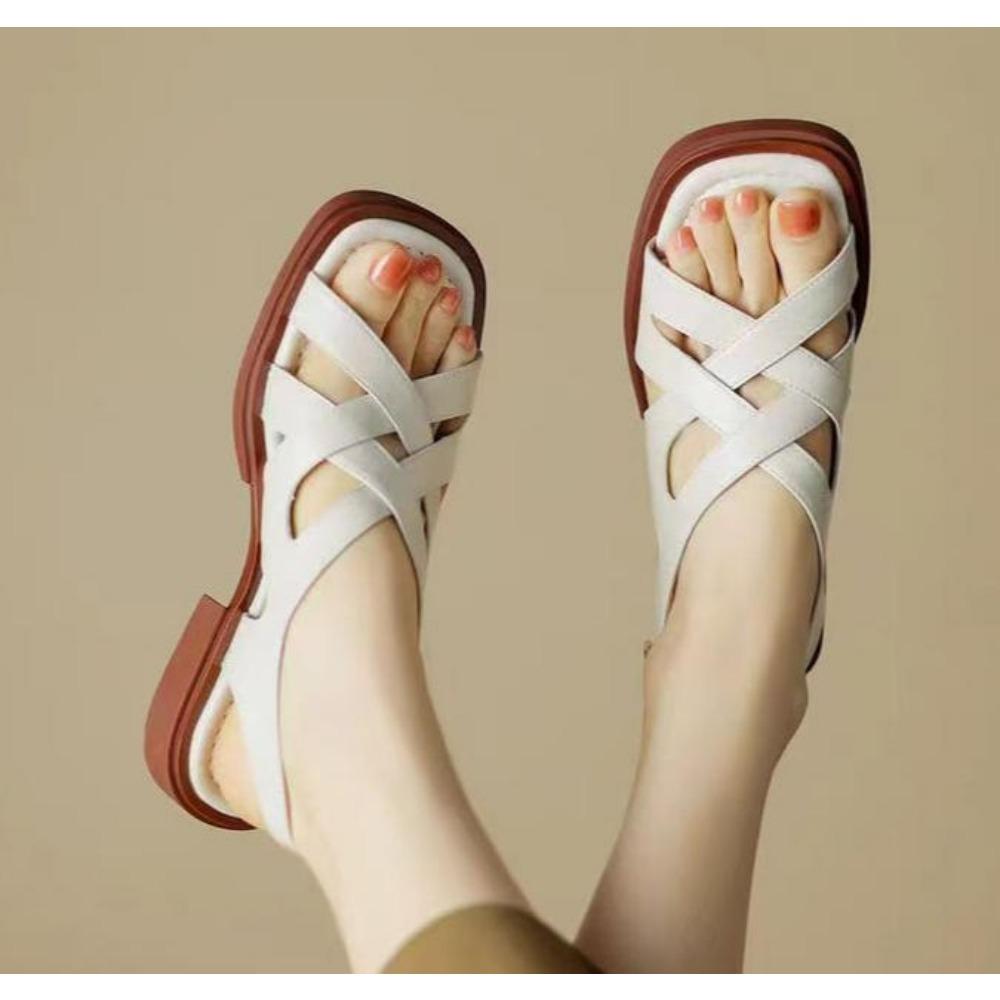Sapatos Femininos Bebealy Primavera Nova Moda Sandálias Versão Coreana Retrô Borracha Trançada Salto Baixo Bico Quadrado Chinelos de Praia Sapatos Romanos