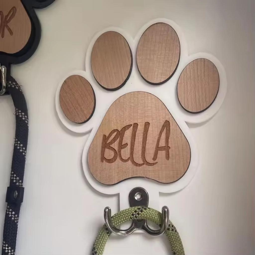 Dřevěná police ve tvaru psí kosti s háčky, úložný regál s otiskem tlapky, nástěnný háček pro šatník, organizér na kabáty a vodítka