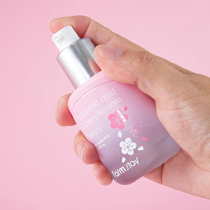 FARM STAY Hyaluronic Acid & Cherry Blossom Serum 35ml