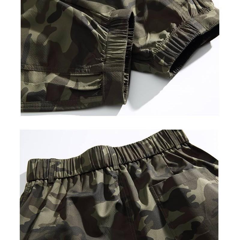 Jarní novinka Outdoor Soft Shell Three Anti-Assault Kalhoty Overaly Funkční kalhoty Trend Sport Volné trsy nohou Běžné kalhoty