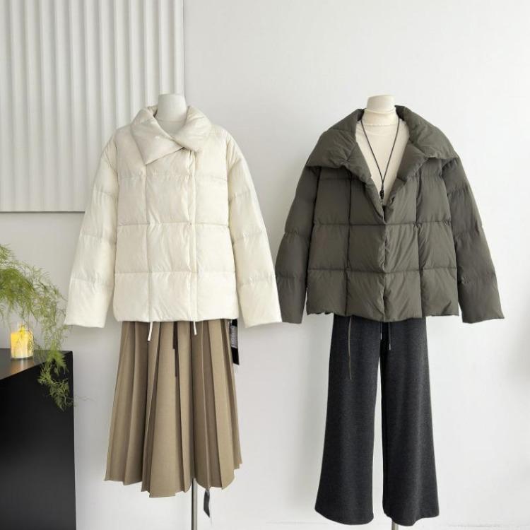 Winter Warm Standup Neck Jacket Women Loose Short Small Design Thickened Cotton Fashion Clothes