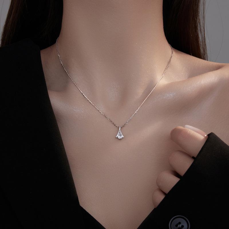 Banyan Tree S925 Silver Elegant Zircon Clavicle Necklace for Women