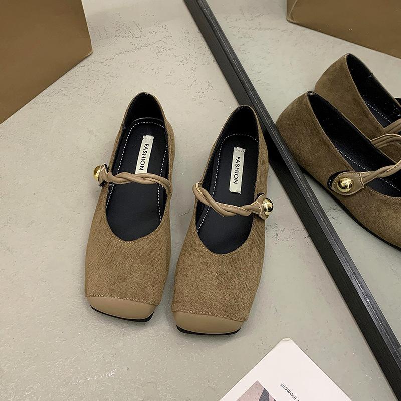 Französische Mary Jane Schuhe weiches Leder Japanischer Retro Wildleder eckige Spitze mit Schleife Einzelne Schuhe große Größe Damenschuhe Retro