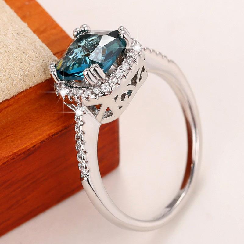 Women's Slow Cut Blue Zircon Halo Ring Engagement Jewelry
