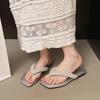 Fashion Low Heel Flip-flops Women's Fashion Square Head Clip Toe Beaded Soft Soled Non-slip Wear-resistant Flat Shoes