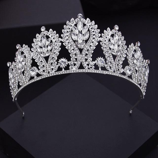 Luxus Wunderschöne Kristall Hochzeit Krone Kopfschmuck Braut Tiaras für Frauen Braut Diadem Haar Schmuck Royal Queen Kopf Zubehör