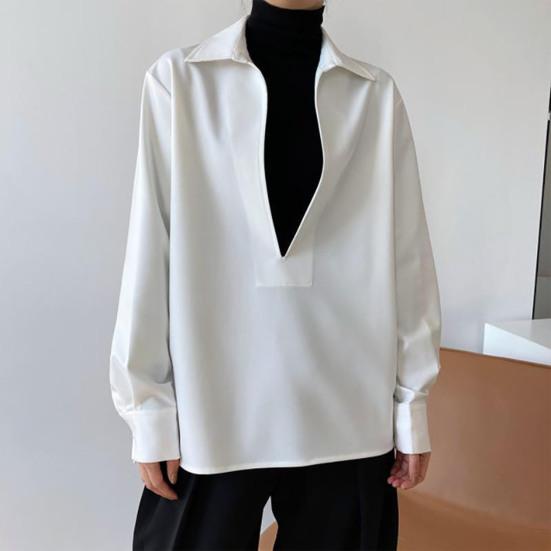 Цветная теплая свободная блузка большого размера с воротником и глубоким однотонным — фото 10