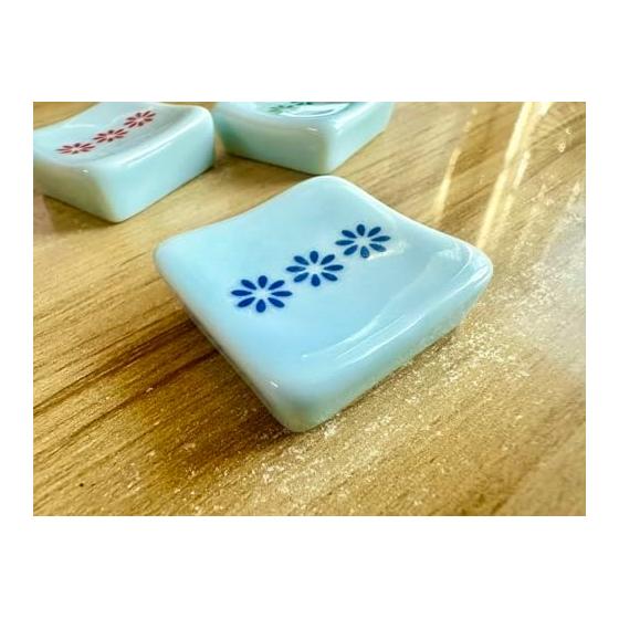 Speed Mao Cute Simple Floral Japanese Style Ceramic Chopstick Rests Cutlery Set of 6, Pottery, Red, Blue, Green