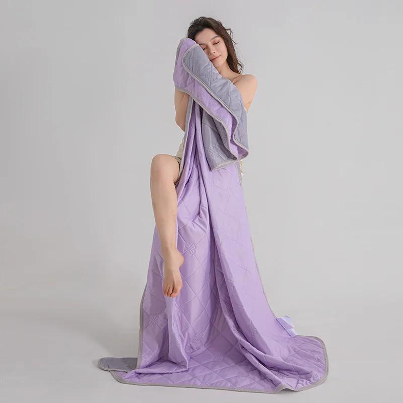 Cooling Summer Quilt: Soft & Thin Fabric, Perfect for Summer Naps, Beach Trips, and Keeping Cool in Air - Conditioned Rooms