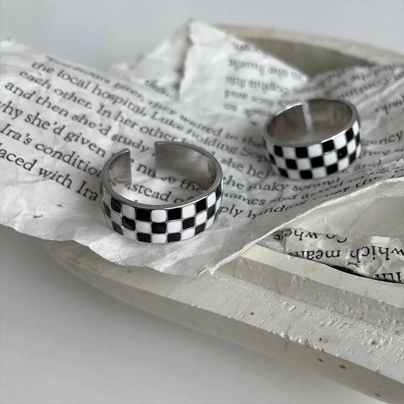 foxanry INS Fashion Hip Hop Rings Vintage Couples Black and White Grid Pattern Design Jewelry