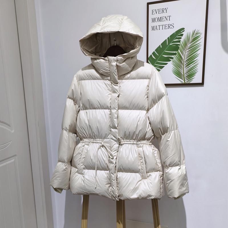 Elegant Women's Mid-Length Down Jacket with Hood, Slimming Waist, New Autumn/Winter Style, Fashionable Cloud Puff Duck Down Outerwear