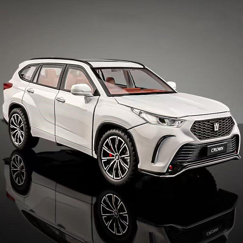 1/24 Toyota Crown KLUGER SUV Alloy Car Model Diecast Metal Toy Off-road Vehicles High Simulation Sound and Light Collectibles Kids Gift