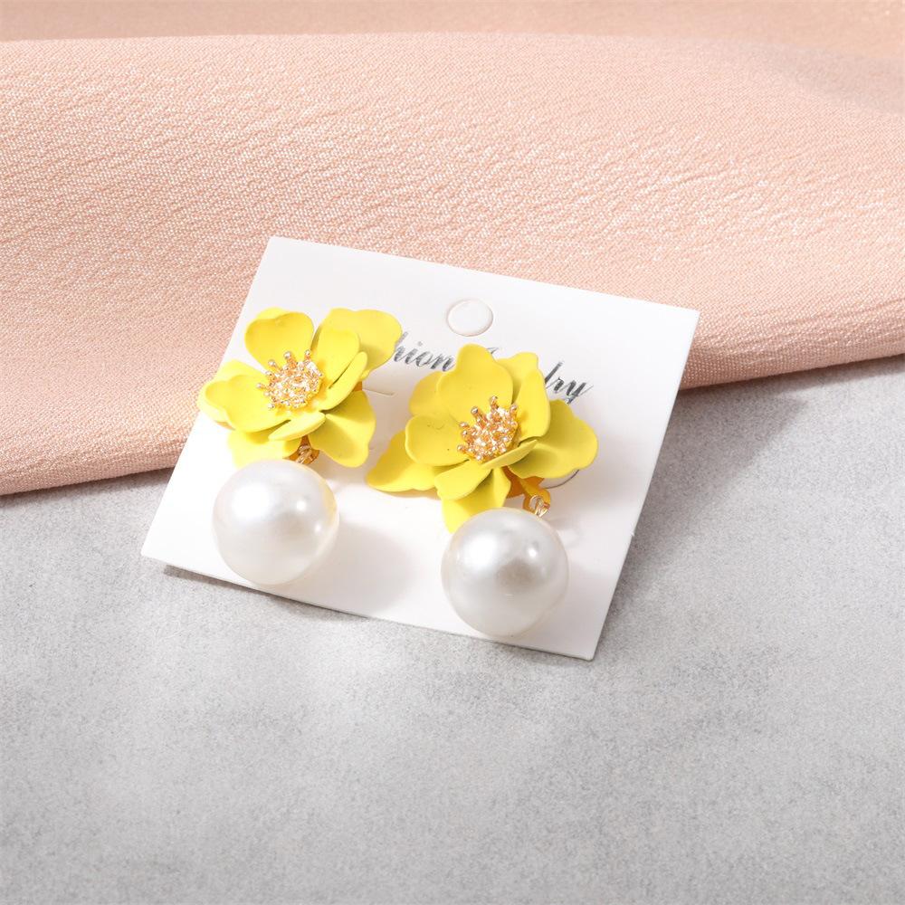 Sweet Lemon Yellow Earrings Niche Design Sense Cute Flower Pearl Female Korean Simple Versatile Geometric Earrings