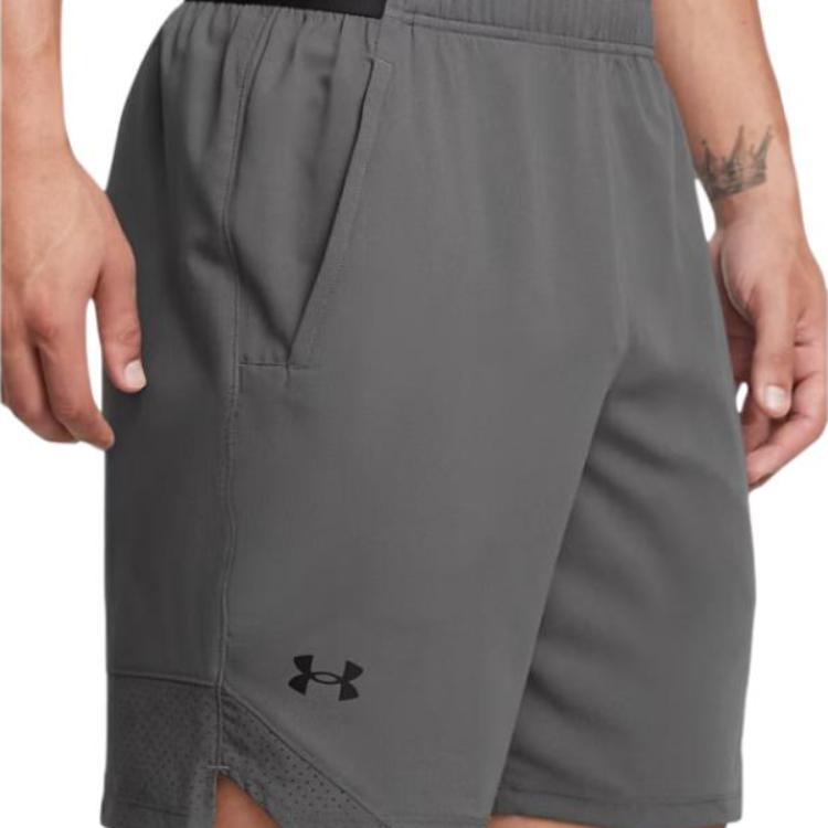 Under Armour Vanish Solid Color Comfortable Breathable Casual Shorts Men Shorts Black 1370382-025