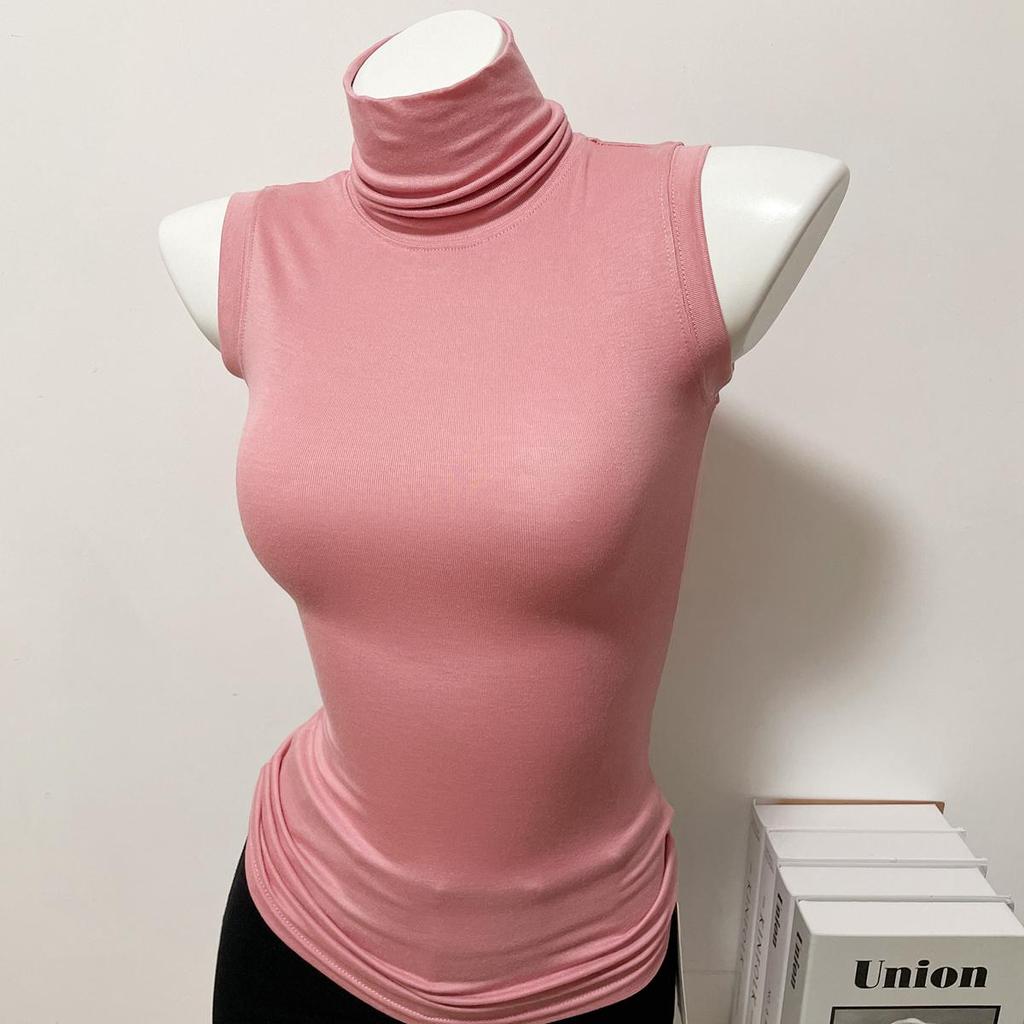 Slim-Fit, Sleeveless, High-Neck, Solid-Color Body-Hugging Top
