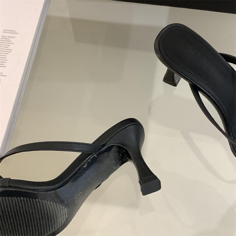 2025 summer new French toe sandals thin heel slippers women wear cool slippers square head high heel flip-flops