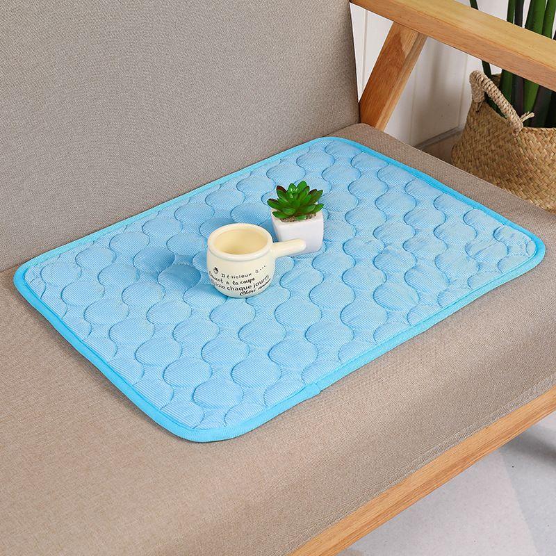 

Summer Pet Pad Pet Ice Mat Dog Mat Kennel Dog Bed Pet Ice Silk Mat Cat Cool Pad Pet Supplies S50 * 40cm Blue edging