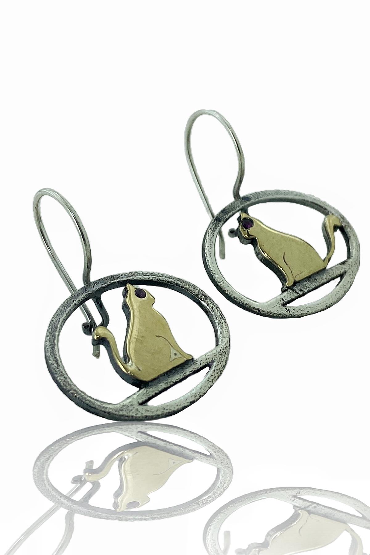 

Серьги ручной работы из серебра 925 пробы с изображением белки