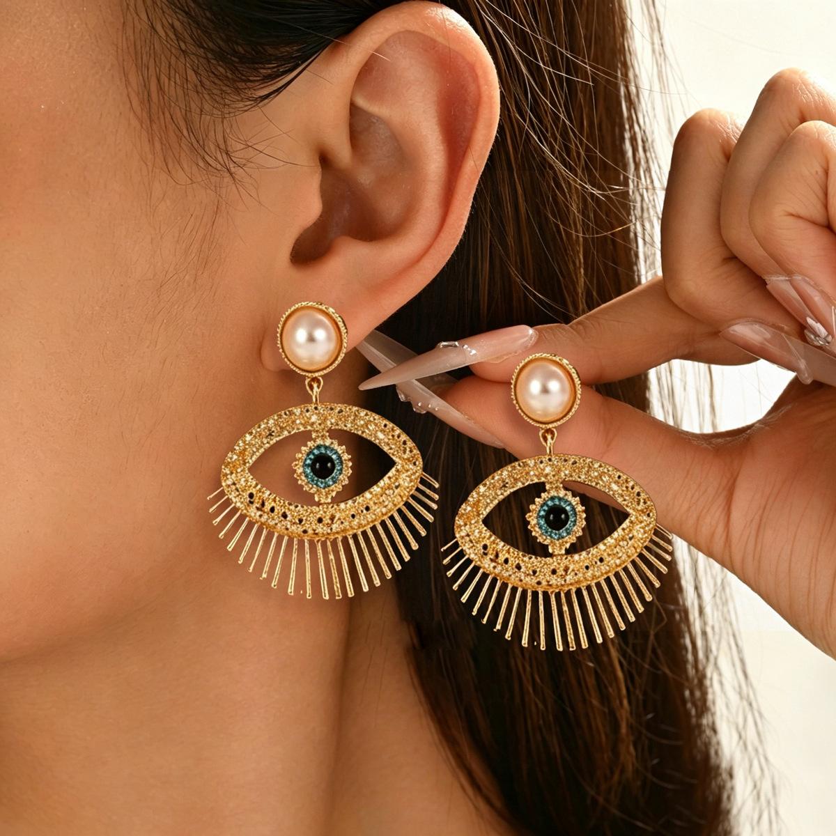 Personalized Devil Eye Full Diamond Pearl Drop Earrings Women European American Niche Jewelry Gift