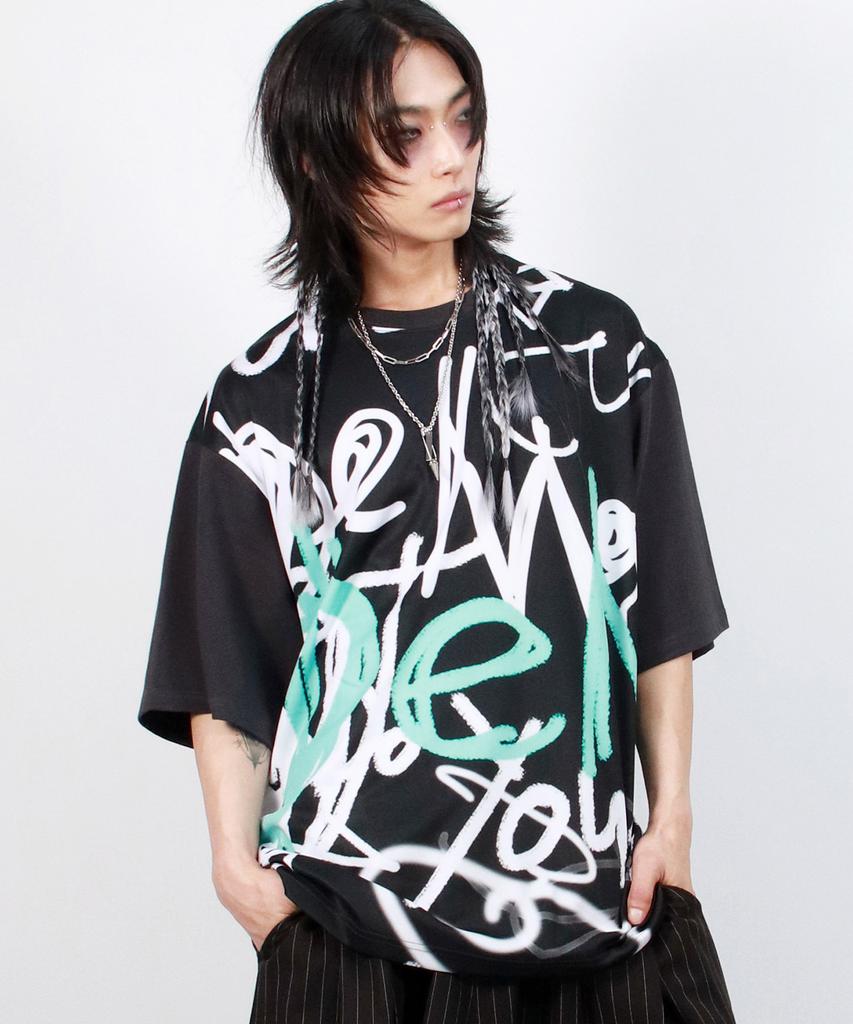 Deumakeu M Street Graffiti Oversized T-Shirts