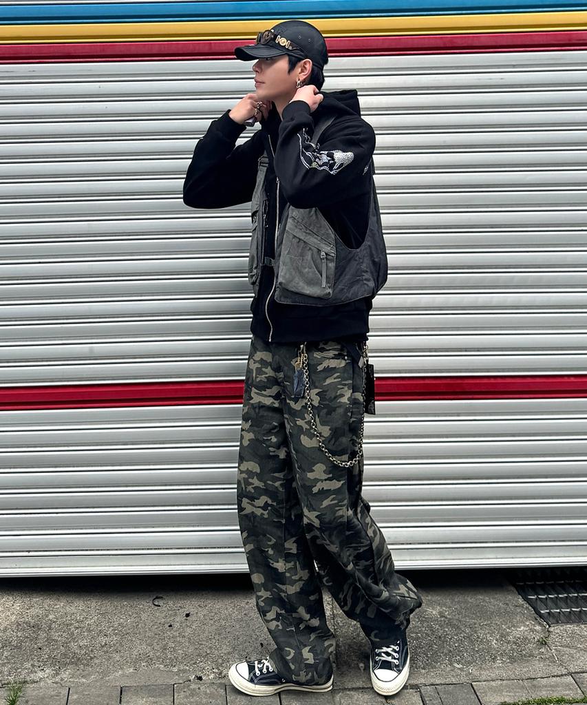 Jikeulib Balloon Fit Tab Snap Wide Camo Pants