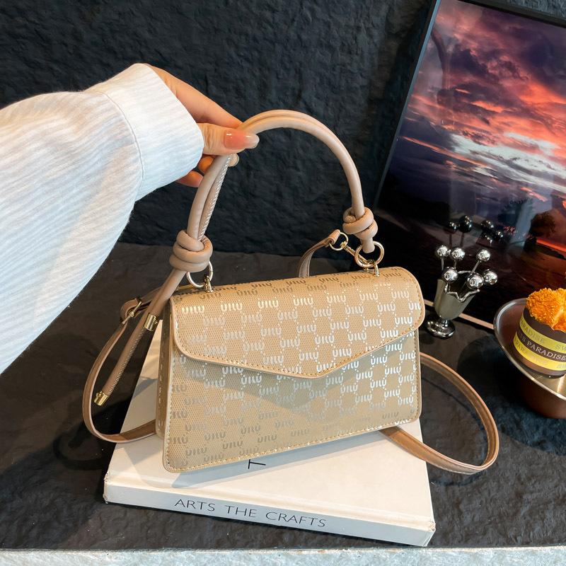 

2025 ретро женская сумка новая корейская версия однотонная сумка-мессенджер на одно плечо простая полосатая маленькая квадратная сумка женская хаки