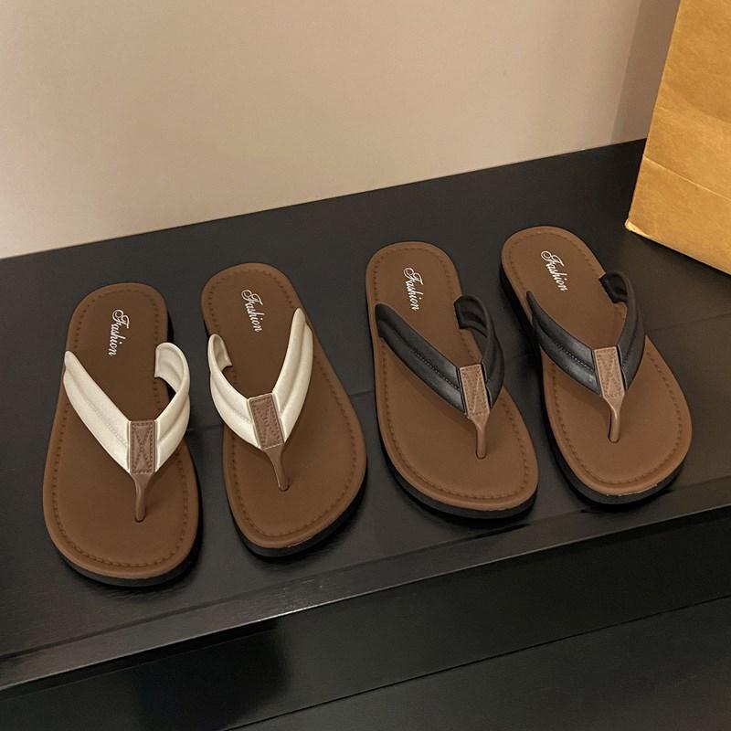 Flat Shoes Beach Flip-flops Women's Shoes New Soft-soled Board Shoes Sandals