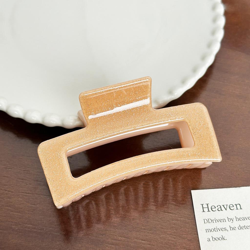 Premium Minimalist Hair Clips In Bright Colors With Unique Styles For Fashion Everyday