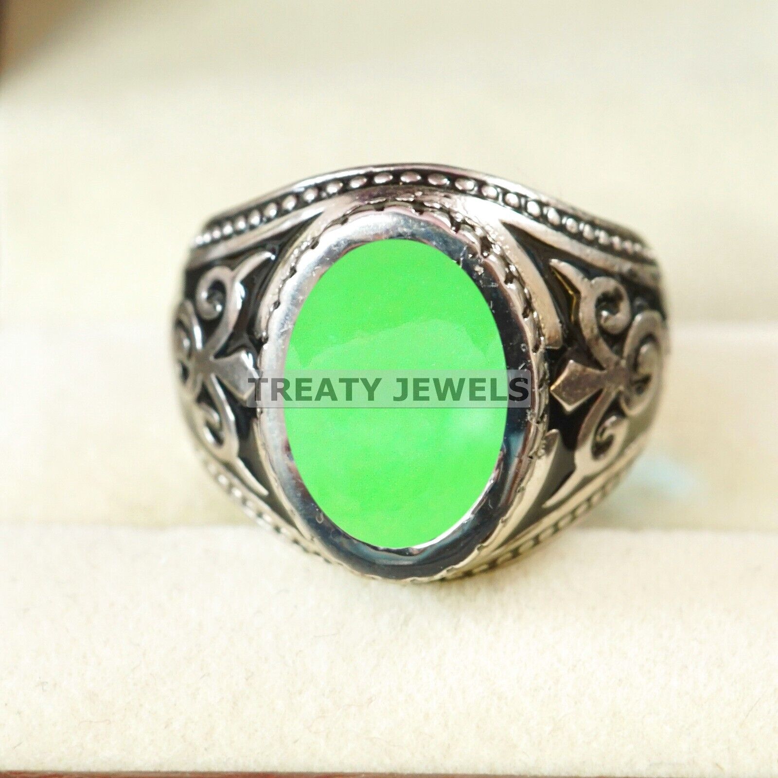 

Jade Oval Cut Gemstone With 925 Sterling Silver Ring For Men s #B154 JL375671602393 4-16 US срібний