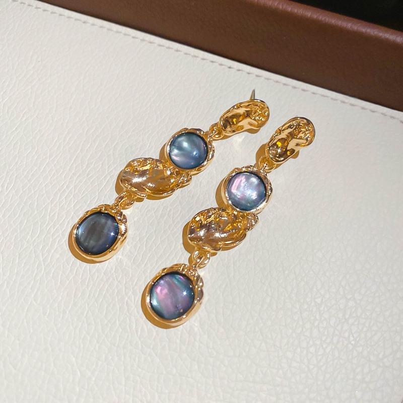 French retro resin round earrings necklace court style niche temperament jewelry set light luxury high-end jewelry