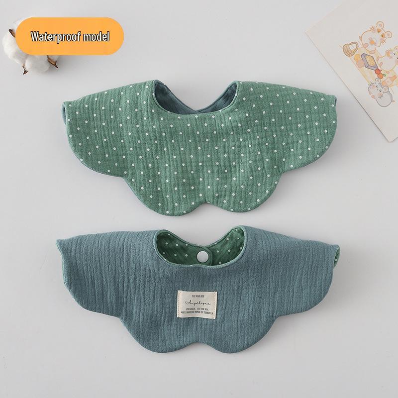 Dwustronny, wodoodporny śliniaczek dla niemowląt w stylu koreańskim z płatkami, wykonany w 100% z gazy bawełnianej