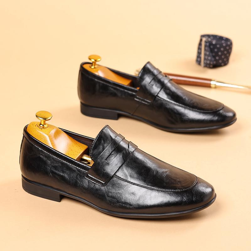 Fashion New Mens Loafers Italian High Quality Business Leather Casual Shoes for Men Slip On Dress Shoes Comfort Driving Shoes Mocasssin