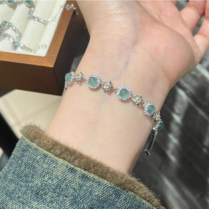 Bracciale colorato in zirconi "Arco di Cuore", bracciale squisito di nicchia di lusso leggero di fascia alta, gioielli semplici e freddi