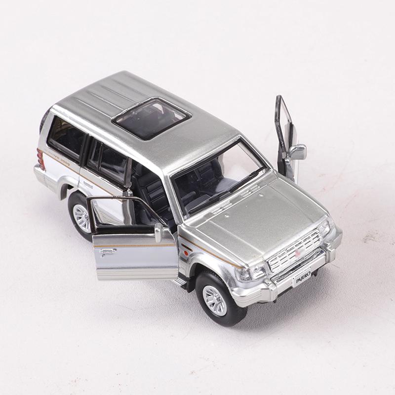 Bm 1:64 Pajero Super Exceed Alloy Model Car