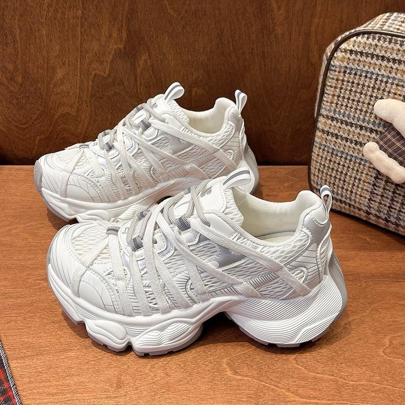 Thick-soled Strap Dad Shoes Women's Spring New Small Men Grow Taller and Thinner Versatile and Lightweight Sports and Leisure Shoes