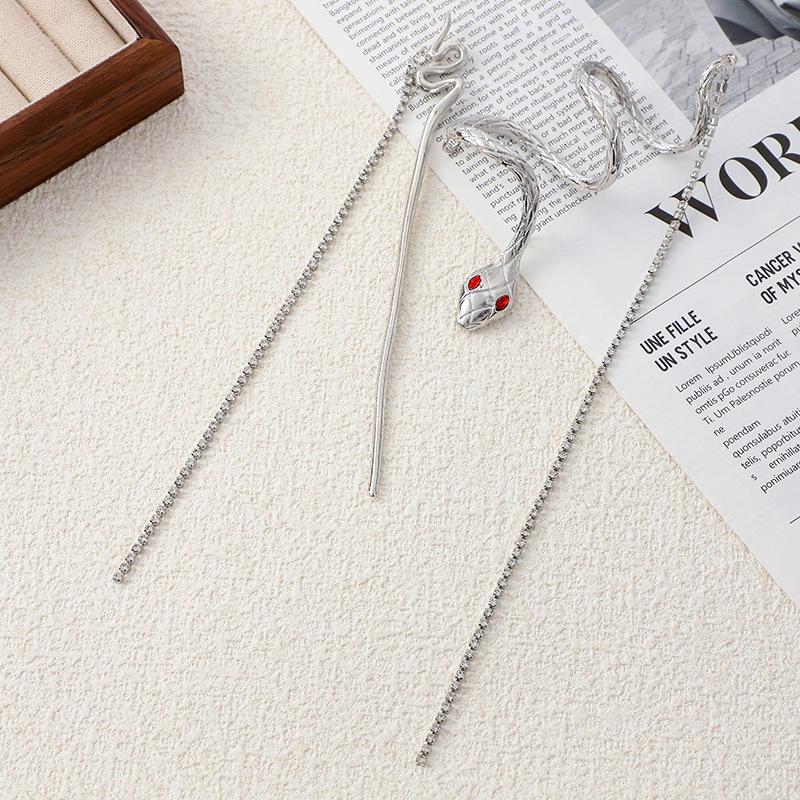 

Wind Serpentine Diamond Fringed Hairpin Niche High-End Disc Hair Hairpin Fashion Light Luxury Hair Accessories