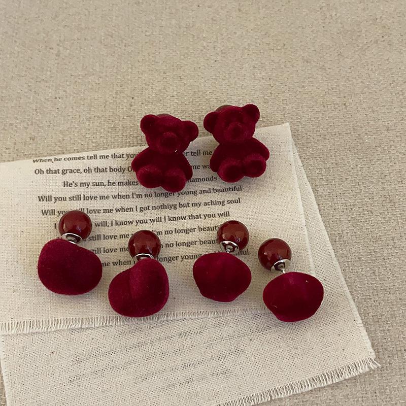 Autumn And Winter Red Flocking Love Bear Pearl Stud Earrings Women Wear Unique Personality Exquisite Versatile Earrings
